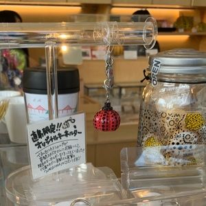 NEW YAYOI KUSAMA mini pumpkin limited